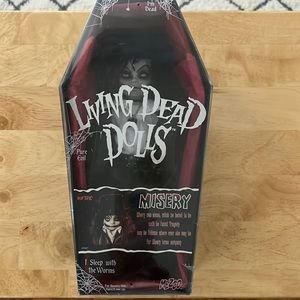 Living Dead Doll Misery - Hot Topic Exclusive